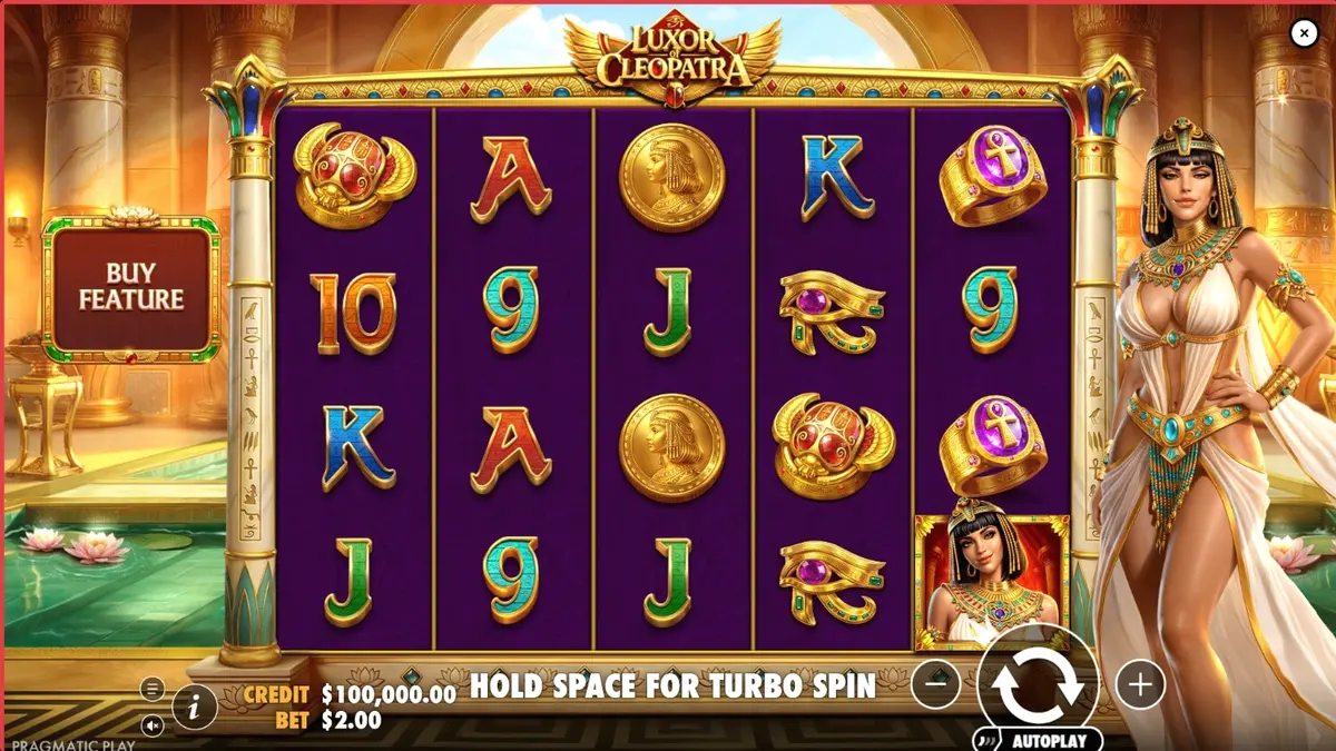 Tampilan visual slot Luxor of Cleopatra dengan latar belakang istana Mesir yang mewah